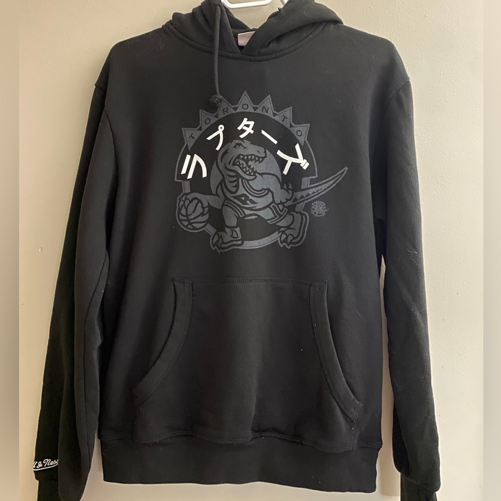 Toronto Raptors Sweater